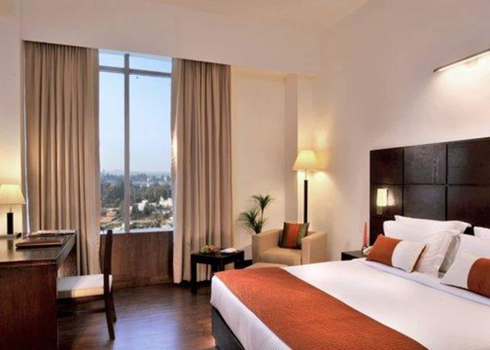 Comfort Inn Tulip Heights باثيندا الغرفة الصورة